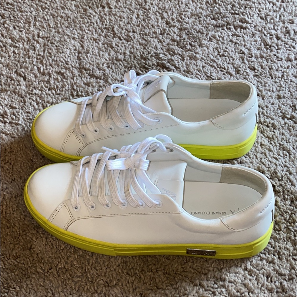 Sz 8 M Armani Xchange low decks